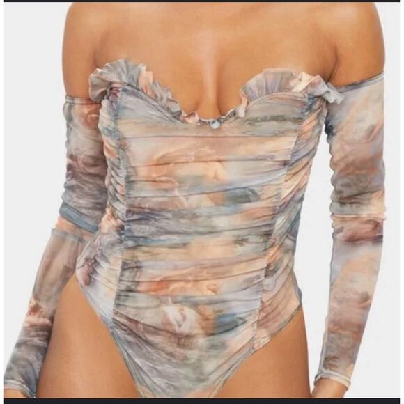 Pretty Little Things Multi Water Renaissance Printed Mesh Ruched Bardot Bodysuit - Picture 1 of 9